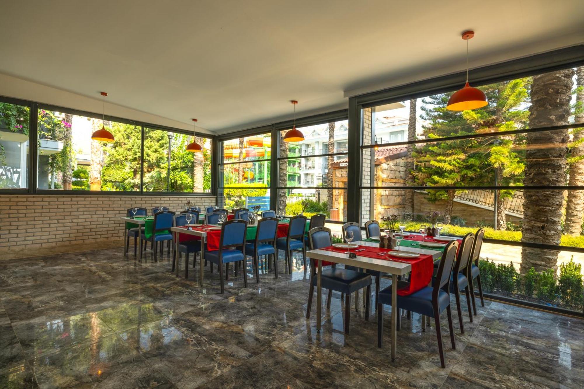 Crystal Aura Beach Resort & Spa Kemer Eksteriør bilde